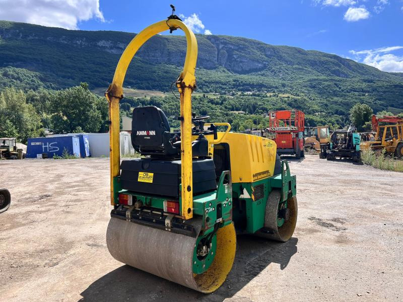 Ammann COMPACTEUR AV26-2 ROULEAU TANDEM VIBRANT ARTICULÉ - Mini roller: picture 4 Ammann COMPACTEUR AV26-2 ROULEAU TANDEM VIBRANT ARTICULÉ - Mini roller: picture 4