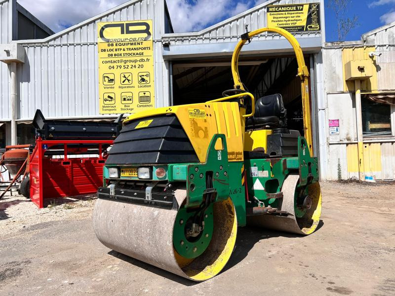 Ammann COMPACTEUR AV26-2 ROULEAU TANDEM VIBRANT ARTICULÉ - Mini roller: picture 1 Ammann COMPACTEUR AV26-2 ROULEAU TANDEM VIBRANT ARTICULÉ - Mini roller: picture 1