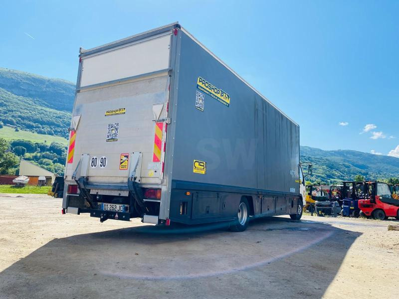 ISUZU Camion SÉRIE N AVEC 2 STRUCTURES CHAPITEAUX - Box truck: picture 5 ISUZU Camion SÉRIE N AVEC 2 STRUCTURES CHAPITEAUX - Box truck: picture 5