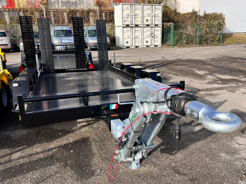 Moiroud TR3500 3 ESSIEUX 3T5 NEUVE MOIROUD NOIRE LARGE - Plant trailer: picture 3 Moiroud TR3500 3 ESSIEUX 3T5 NEUVE MOIROUD NOIRE LARGE - Plant trailer: picture 3