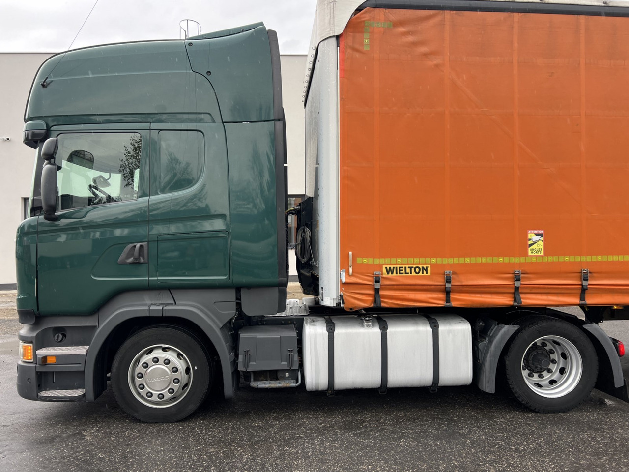 Scania N320 R410 - Tractor unit: picture 5 Scania N320 R410 - Tractor unit: picture 5