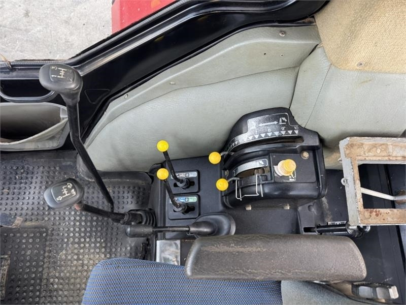 Farm tractor Case International 1056XL 2WD: picture 19