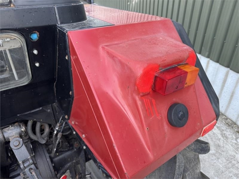 Farm tractor Case International 1056XL 2WD: picture 14