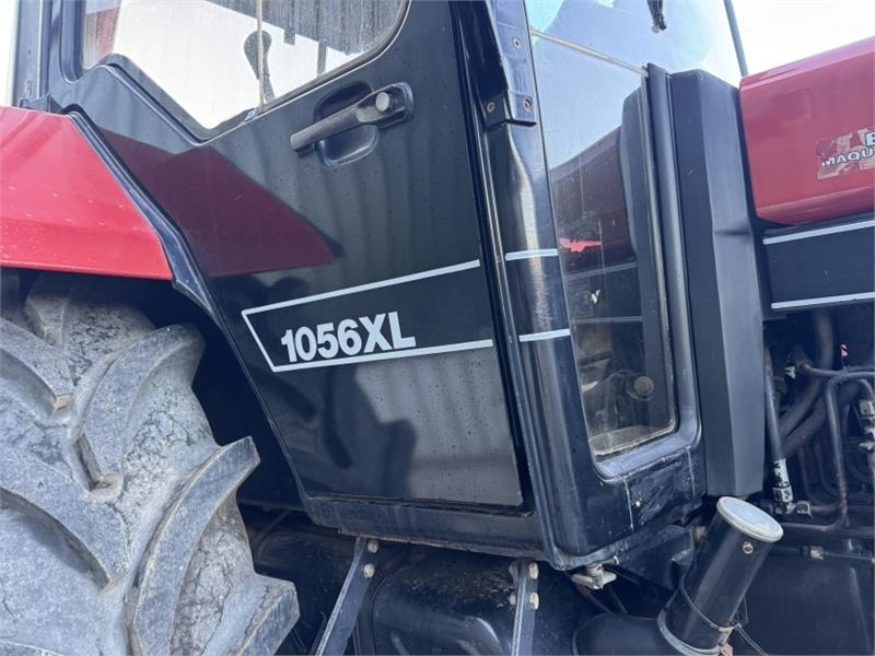 Farm tractor Case International 1056XL 2WD: picture 16