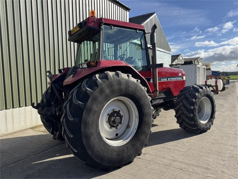 Case Magnum 7140 - Farm tractor: picture 2 Case Magnum 7140 - Farm tractor: picture 2