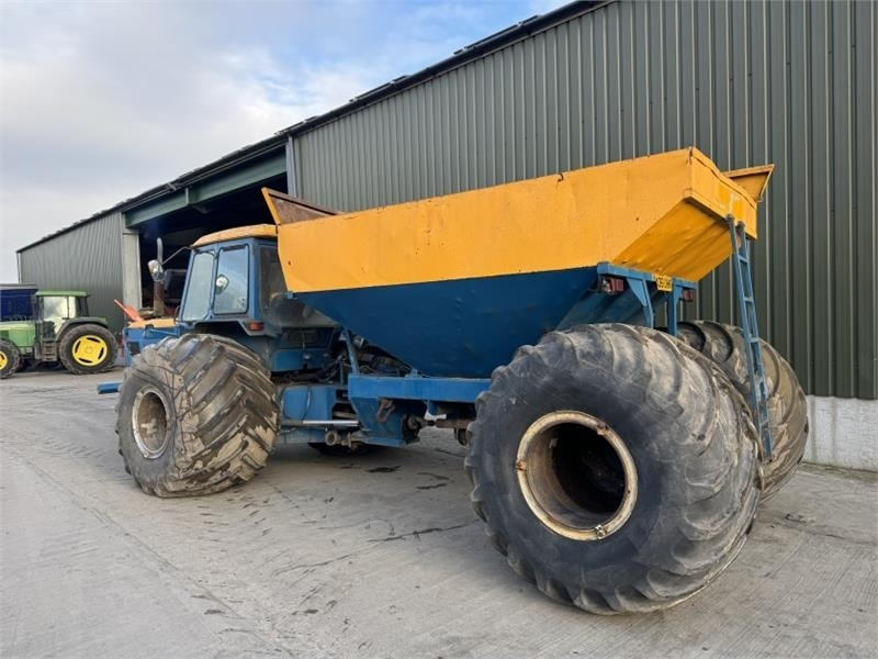Ford 8210 Self Propelled Gravel Cart - Farm tractor: picture 2 Ford 8210 Self Propelled Gravel Cart - Farm tractor: picture 2