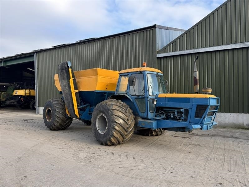 Ford 8210 Self Propelled Gravel Cart - Farm tractor: picture 3 Ford 8210 Self Propelled Gravel Cart - Farm tractor: picture 3