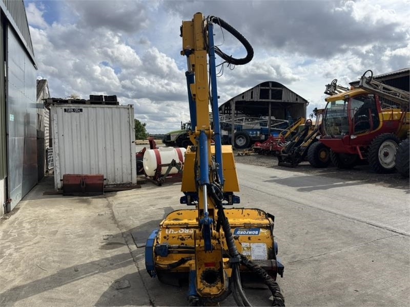 Bomford Turner B81-81T Hedge Cutter  - Forestry equipment: picture 3 Bomford Turner B81-81T Hedge Cutter  - Forestry equipment: picture 3