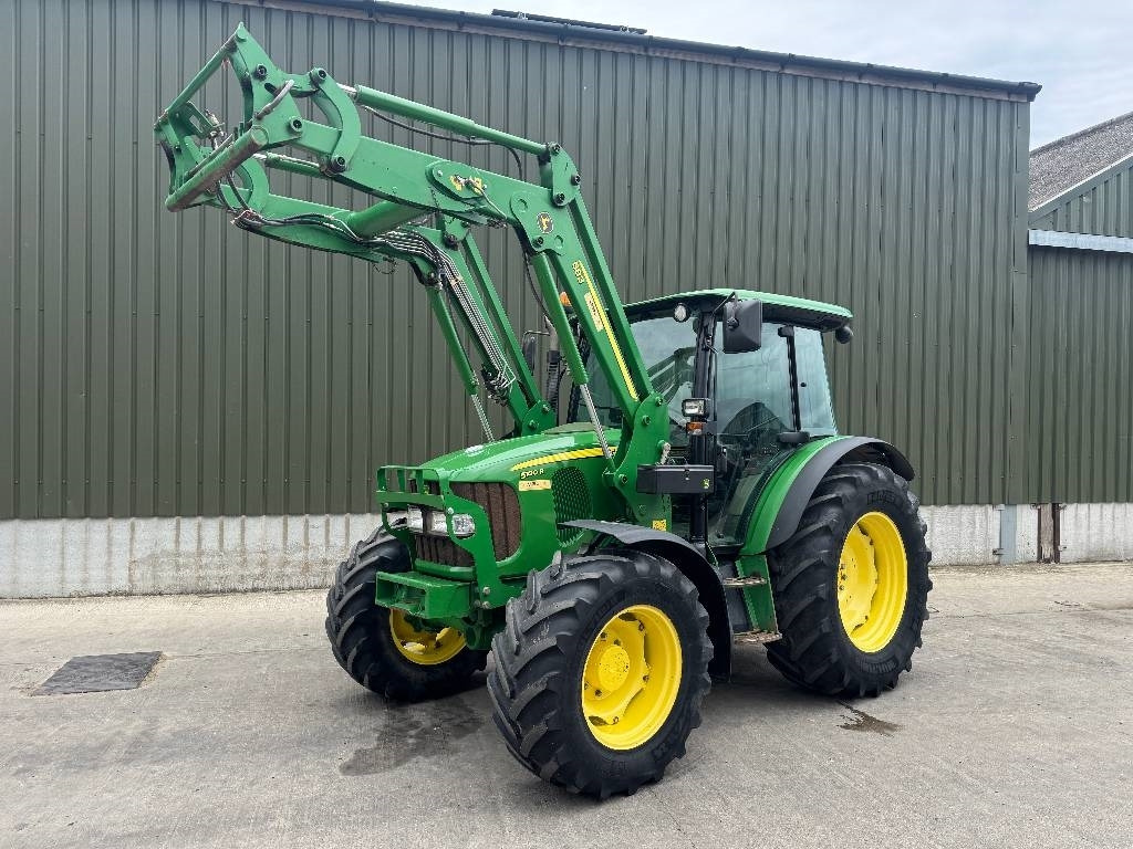 John Deere 5100 R - Farm tractor: picture 1 John Deere 5100 R - Farm tractor: picture 1