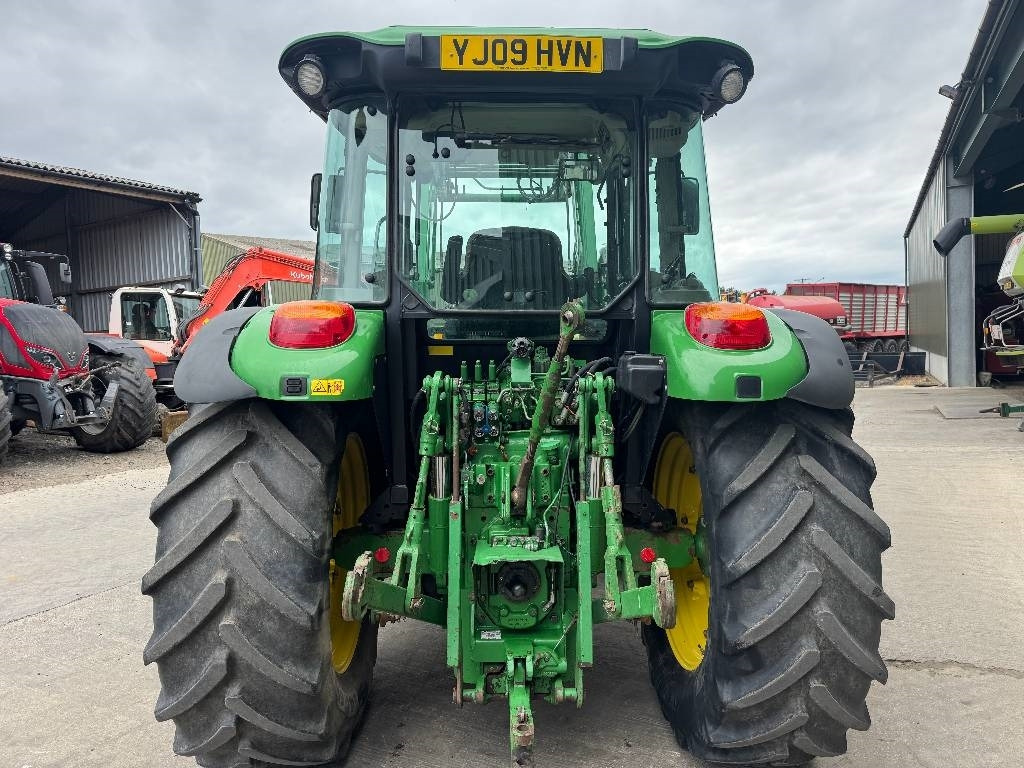 John Deere 5100 R - Farm tractor: picture 5 John Deere 5100 R - Farm tractor: picture 5