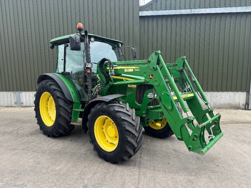 John Deere 5100 R - Farm tractor: picture 3 John Deere 5100 R - Farm tractor: picture 3