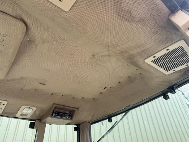 Farm tractor John Deere 6800: picture 13 Farm tractor John Deere 6800: picture 13