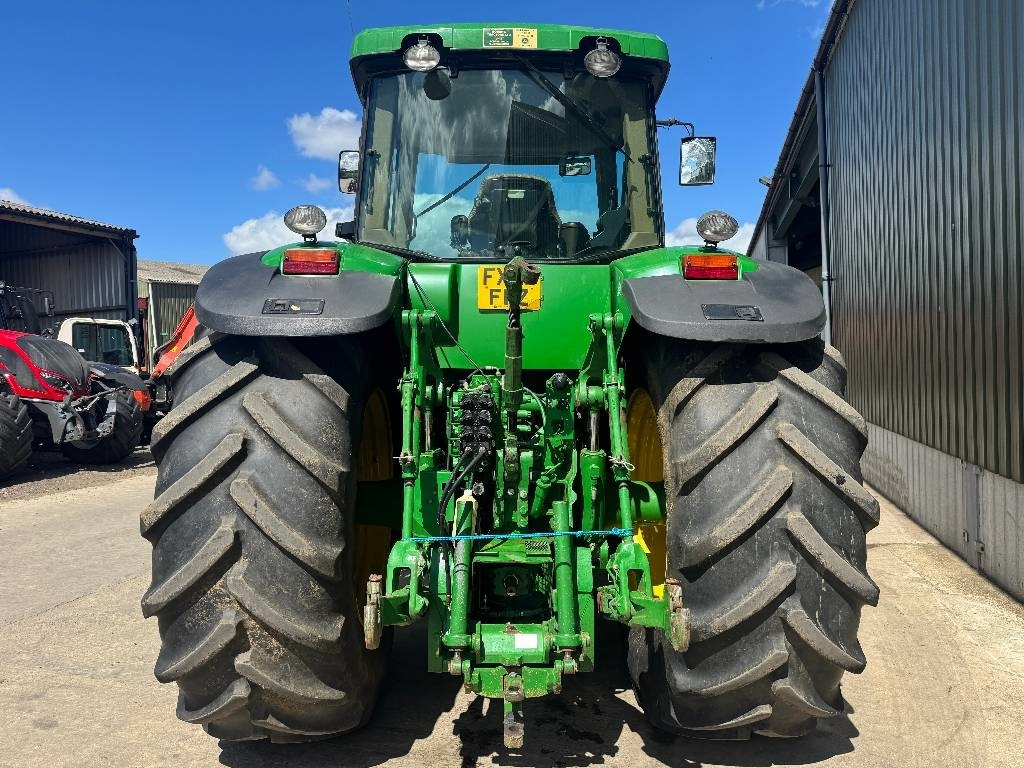 John Deere 8420 - Farm tractor: picture 3 John Deere 8420 - Farm tractor: picture 3