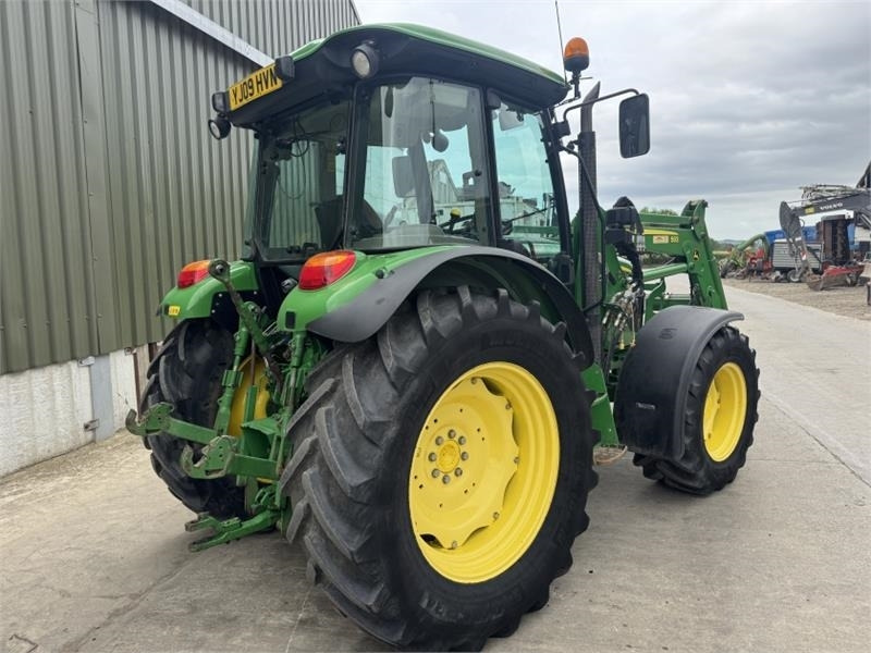John Deere John Deere 5100R c/w 583 Loader **Low Hours** - Farm tractor: picture 4 John Deere John Deere 5100R c/w 583 Loader **Low Hours** - Farm tractor: picture 4