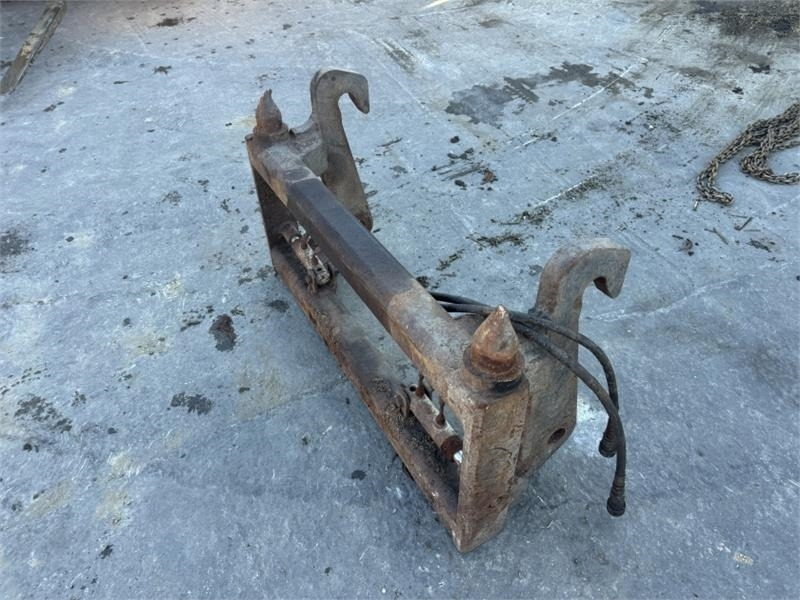 Kramer to Pin and Cone Adaptor Plate - Crawler excavator: picture 2 Kramer to Pin and Cone Adaptor Plate - Crawler excavator: picture 2