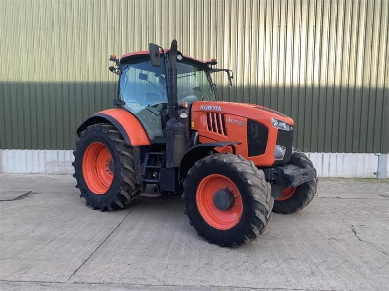 Kubota M7131 - Farm tractor: picture 3 Kubota M7131 - Farm tractor: picture 3