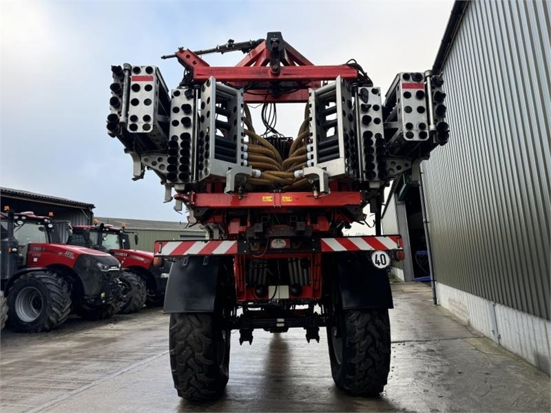 Kuhn AGT 6036 Boom Fert Spreader - Fertilizer spreader: picture 3 Kuhn AGT 6036 Boom Fert Spreader - Fertilizer spreader: picture 3