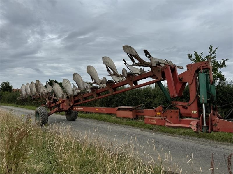 Kverneland 10 Furrow RW100 Varimat Plough **Video Below** - Plough: picture 2 Kverneland 10 Furrow RW100 Varimat Plough **Video Below** - Plough: picture 2