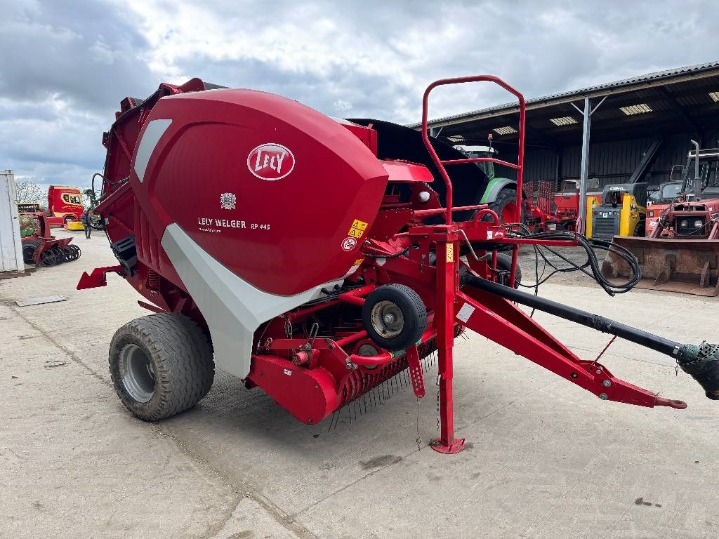 Lely Welger RP445 - Round baler: picture 5 Lely Welger RP445 - Round baler: picture 5