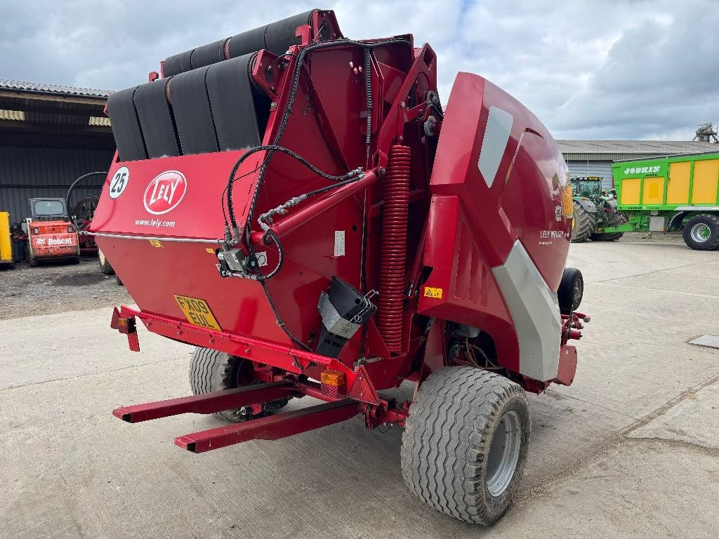 Lely Welger RP445 - Round baler: picture 4 Lely Welger RP445 - Round baler: picture 4