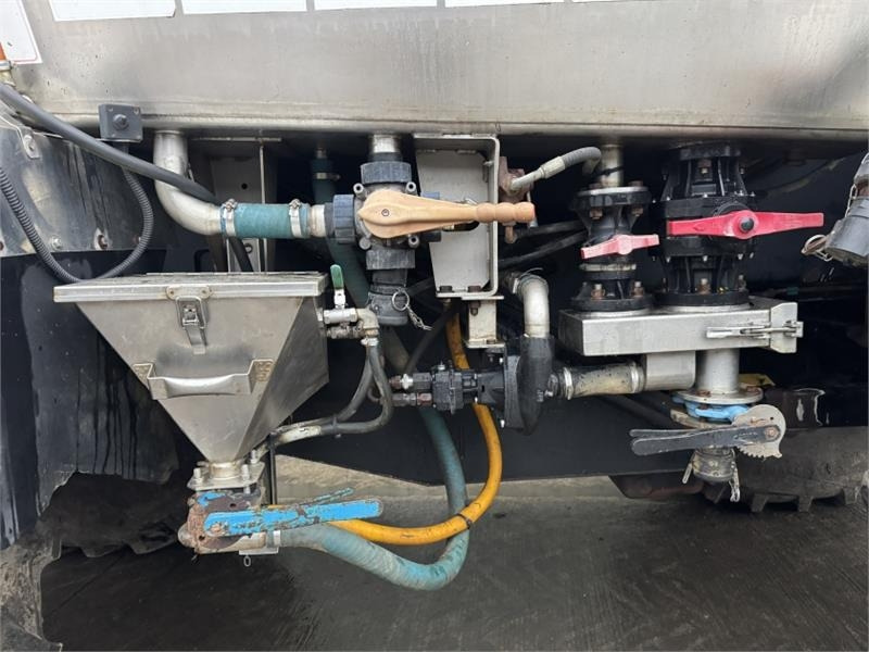 Leasing of Lite-Trac 5500 24m Self Propelled Sprayer  Lite-Trac 5500 24m Self Propelled Sprayer: picture 17