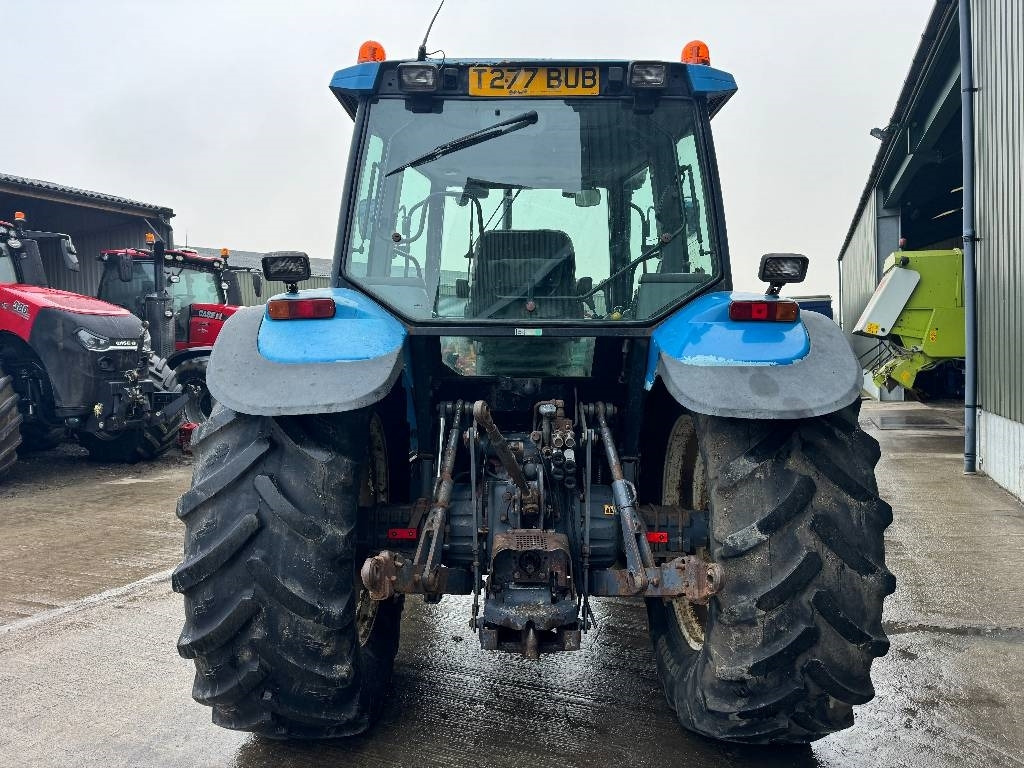 New Holland TS 100 - Farm tractor: picture 5 New Holland TS 100 - Farm tractor: picture 5