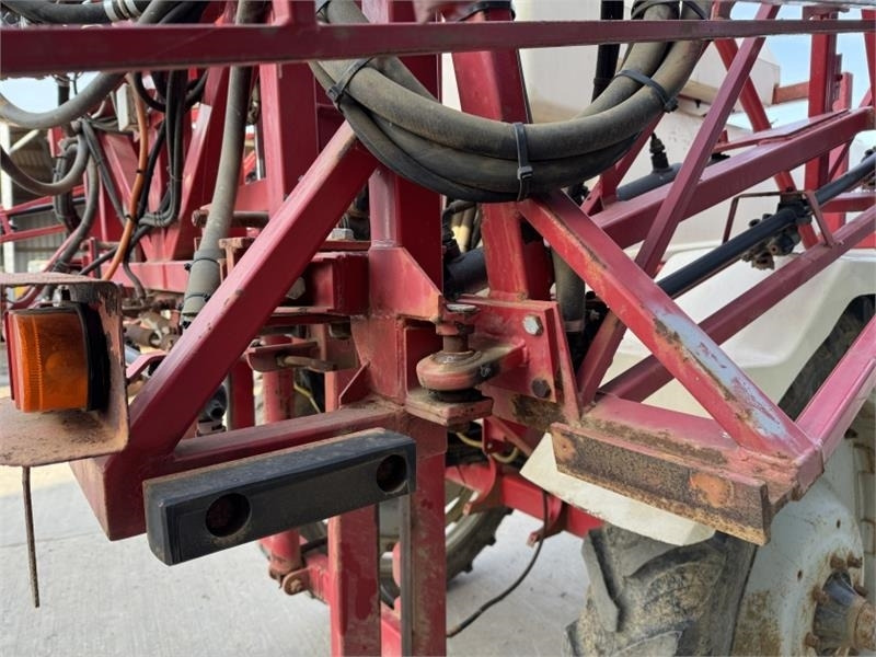 Tractor mounted sprayer Spraycare Supertrac 2600L 24m: picture 12