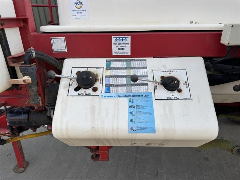 Tractor mounted sprayer Spraycare Supertrac 2600L 24m: picture 8
