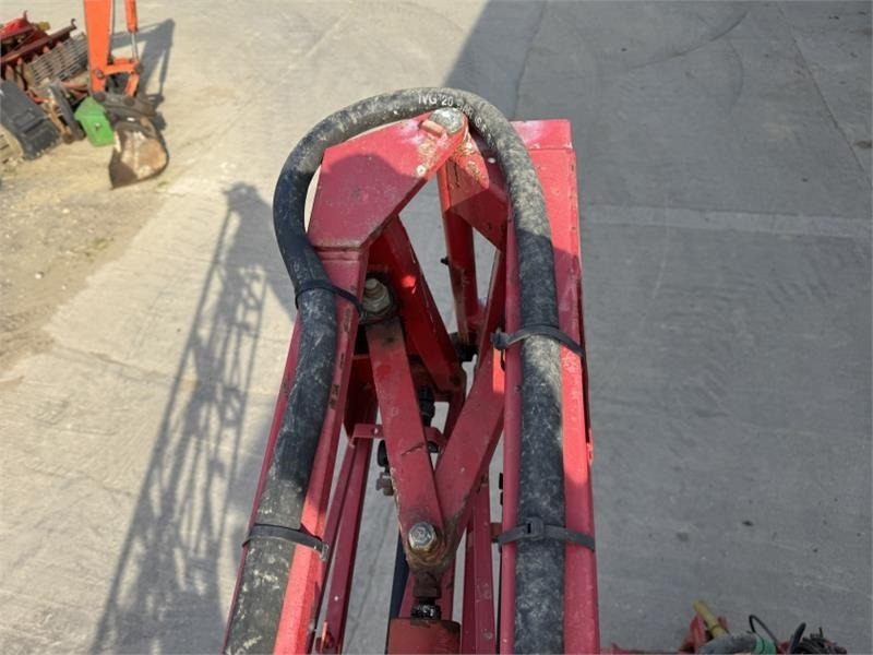 Tractor mounted sprayer Spraycare Supertrac 2600L 24m: picture 22