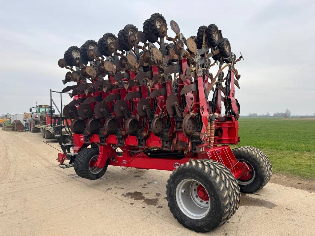 Sumo 8m DTS Direct Drill - Seed drill: picture 2 Sumo 8m DTS Direct Drill - Seed drill: picture 2
