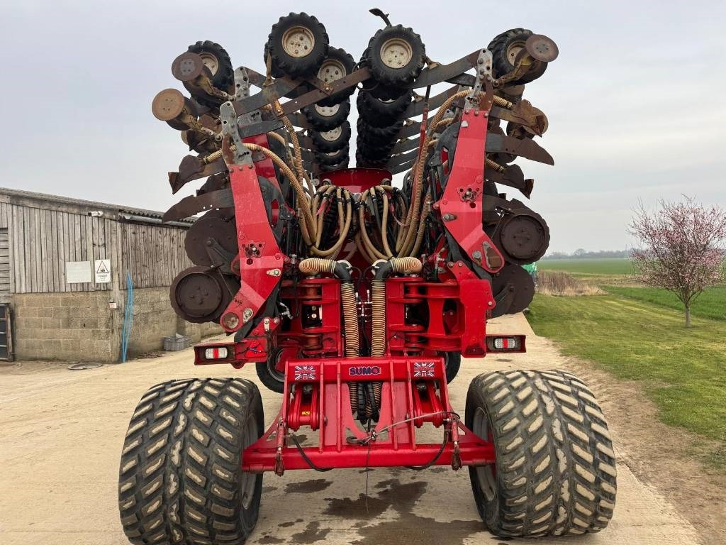 Sumo 8m DTS Direct Drill - Seed drill: picture 3 Sumo 8m DTS Direct Drill - Seed drill: picture 3