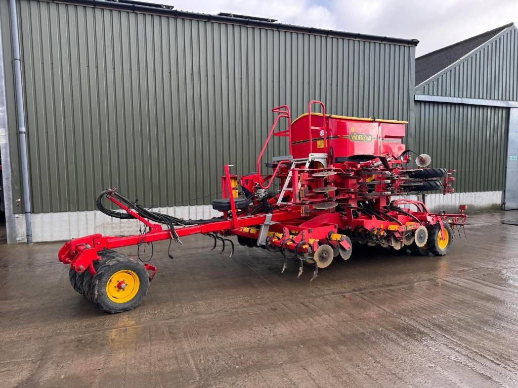 Vaderstad Rapid A400s - Seed drill: picture 1 Vaderstad Rapid A400s - Seed drill: picture 1
