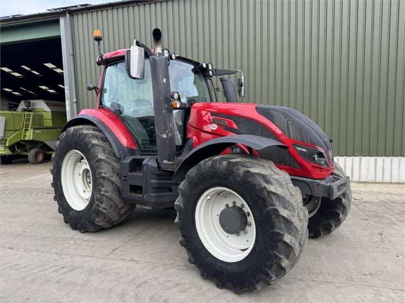 Valtra T174 Active  - Farm tractor: picture 3 Valtra T174 Active  - Farm tractor: picture 3