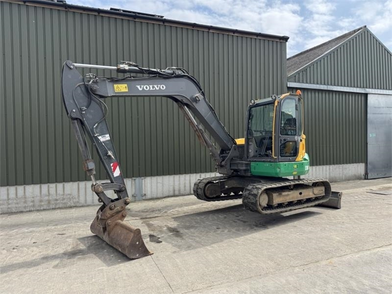 Volvo ECR88D Tracked Digger - Articulated dump truck: picture 3 Volvo ECR88D Tracked Digger - Articulated dump truck: picture 3