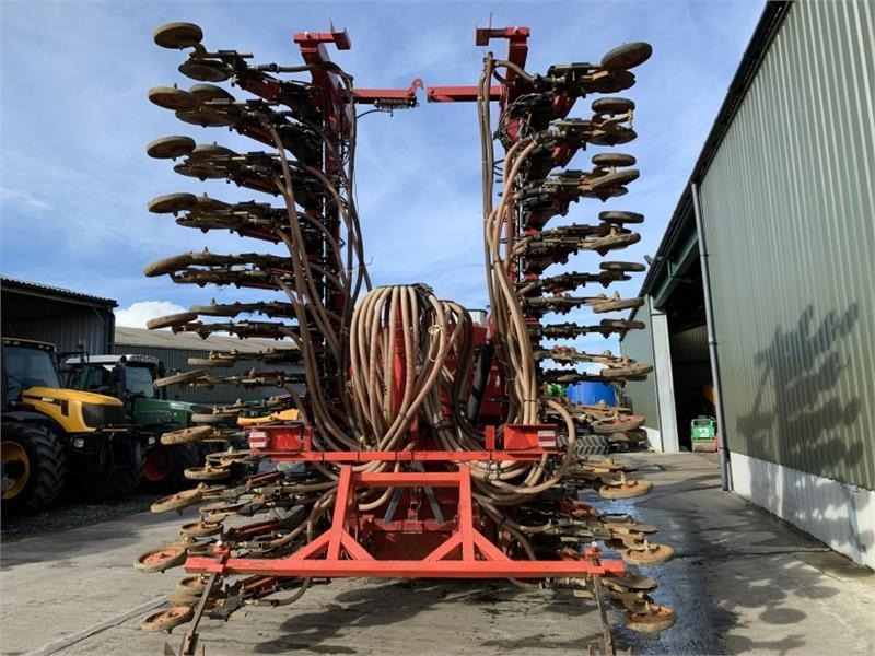 Weaving Caddy 5T c/w 8m Disc Drill - Combine seed drill: picture 5 Weaving Caddy 5T c/w 8m Disc Drill - Combine seed drill: picture 5