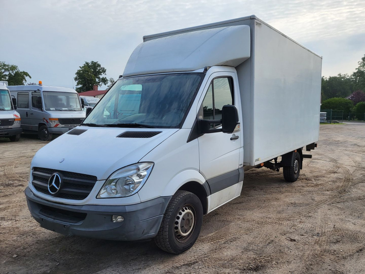 Commercial vehicle MERCEDES-BENZ Sprinter 316 CDI: picture 1