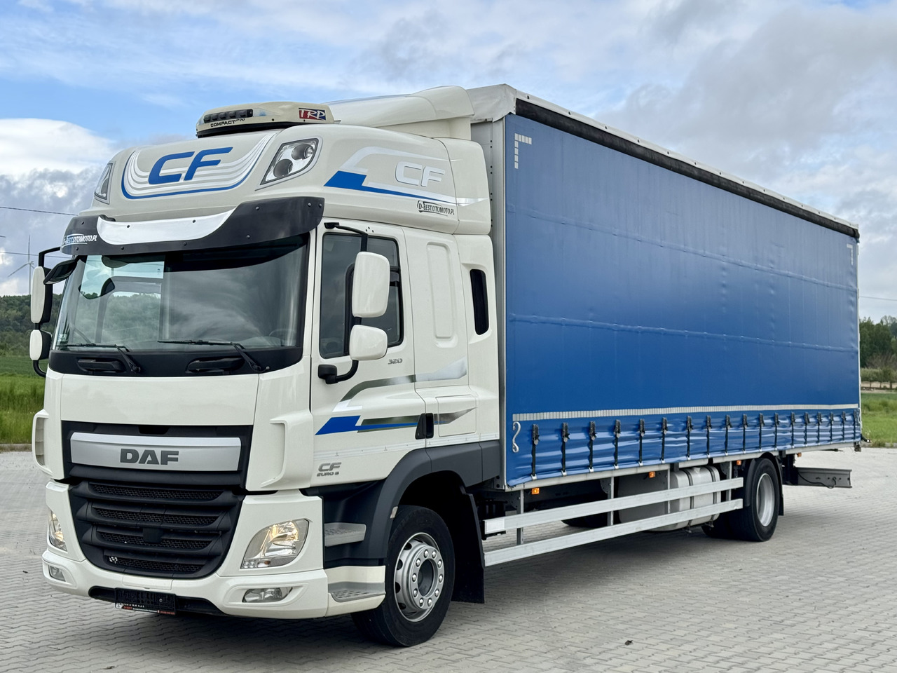 DAF CF 320 / FIRANKA / 24 EUROPALETY / SYPIALKA / AUTOMAT / KLIMA POSTOJOWA / 2017 ROK - Curtain side truck: picture 2 DAF CF 320 / FIRANKA / 24 EUROPALETY / SYPIALKA / AUTOMAT / KLIMA POSTOJOWA / 2017 ROK - Curtain side truck: picture 2