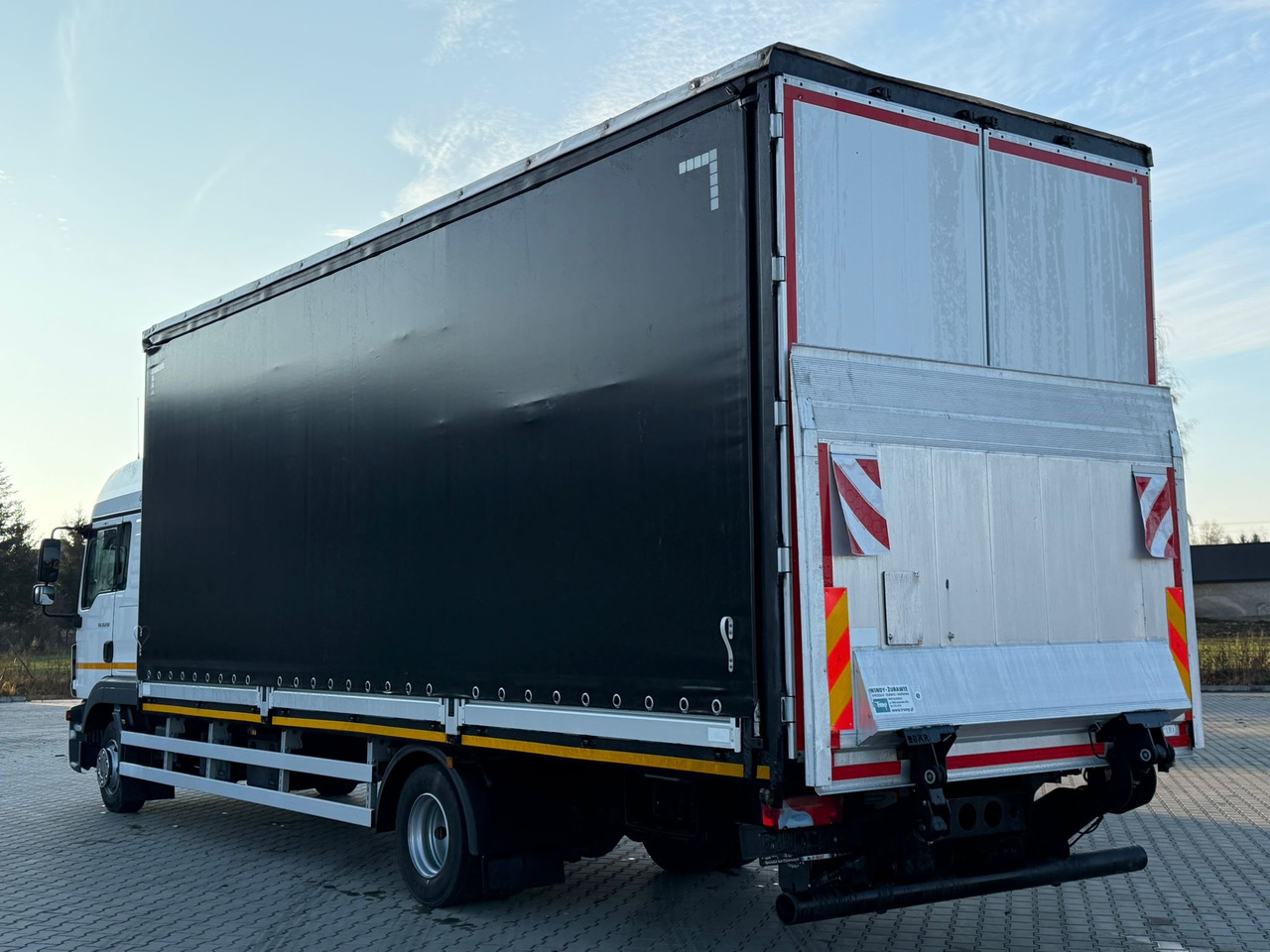 MAN TGL 12.250 / BURTO - FIRANKA / WINDA / 18 EUROPALET / SYPIALKA / 2018 ROK - Curtain side truck: picture 4 MAN TGL 12.250 / BURTO - FIRANKA / WINDA / 18 EUROPALET / SYPIALKA / 2018 ROK - Curtain side truck: picture 4