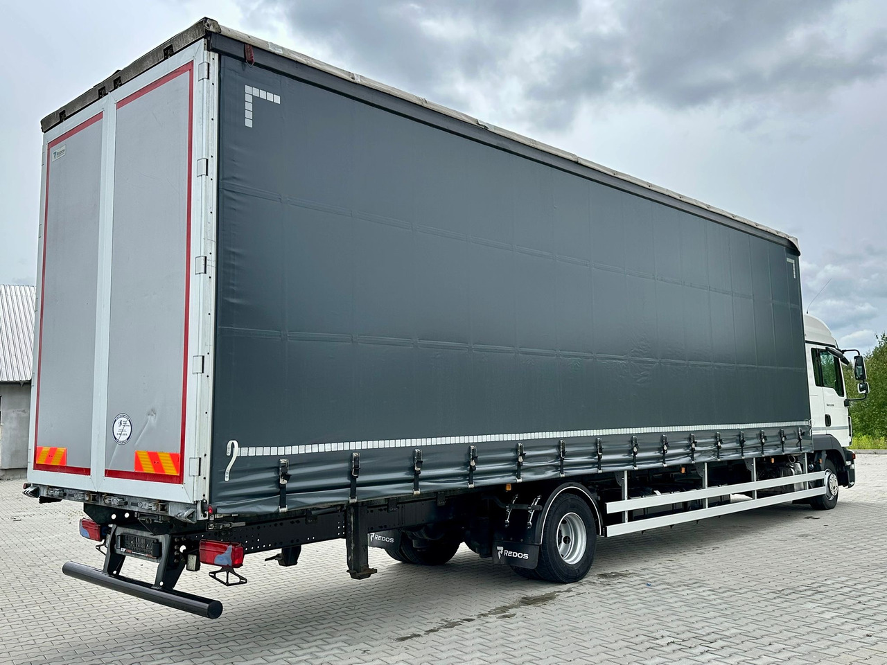 MAN TGL 12.250 / FIRANKA / 23 EUROPALETY / 9.5 M DŁUGOŚCI / NISKI PRZEBIEG / SYPIALKA / 2020 ROK - Curtain side truck: picture 3 MAN TGL 12.250 / FIRANKA / 23 EUROPALETY / 9.5 M DŁUGOŚCI / NISKI PRZEBIEG / SYPIALKA / 2020 ROK - Curtain side truck: picture 3