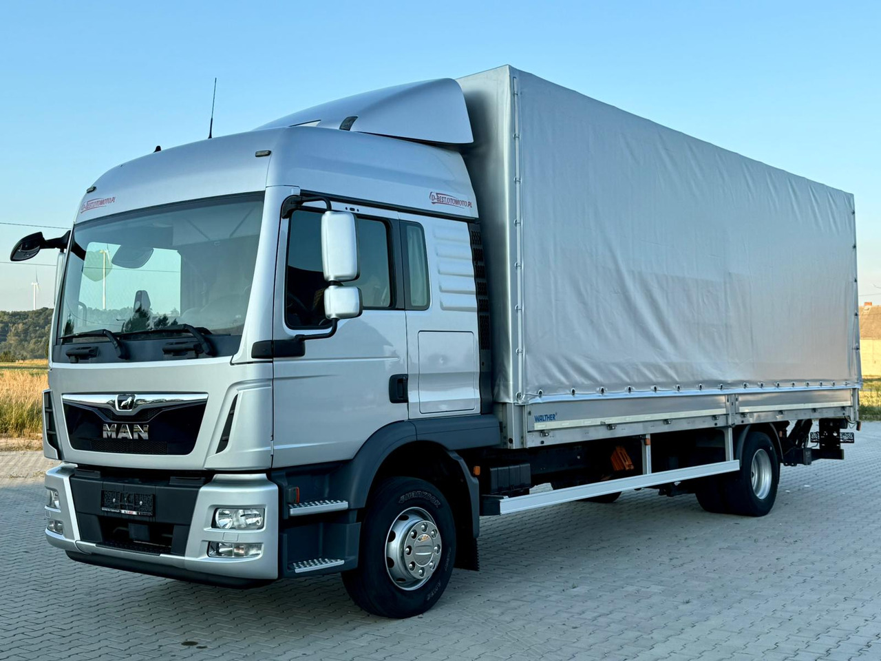 MAN TGM 12.250 / TGL / BURTO - FIRANKA / WINDA / 18 PALET / AUTOMAT - Curtain side truck: picture 2 MAN TGM 12.250 / TGL / BURTO - FIRANKA / WINDA / 18 PALET / AUTOMAT - Curtain side truck: picture 2