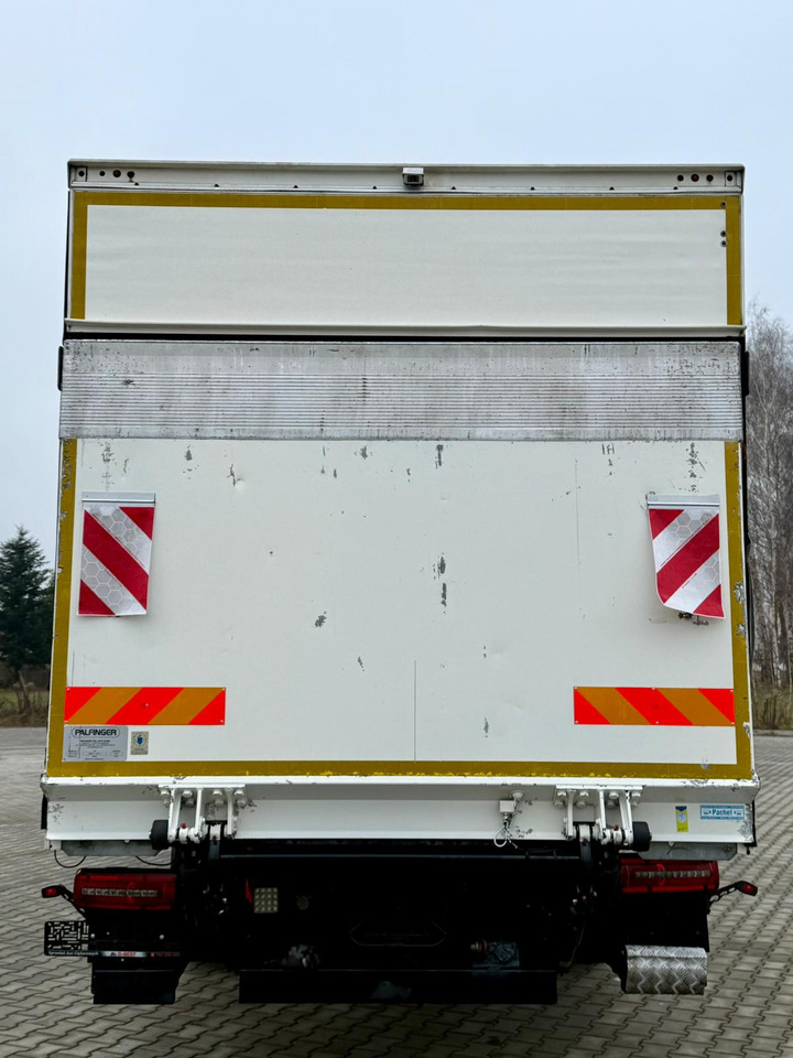 MAN TGM 15.290 / IZOTERMA / WINDA / 18 PALET / AUTOMAT / SYPIALKA / - Isothermal truck: picture 5 MAN TGM 15.290 / IZOTERMA / WINDA / 18 PALET / AUTOMAT / SYPIALKA / - Isothermal truck: picture 5