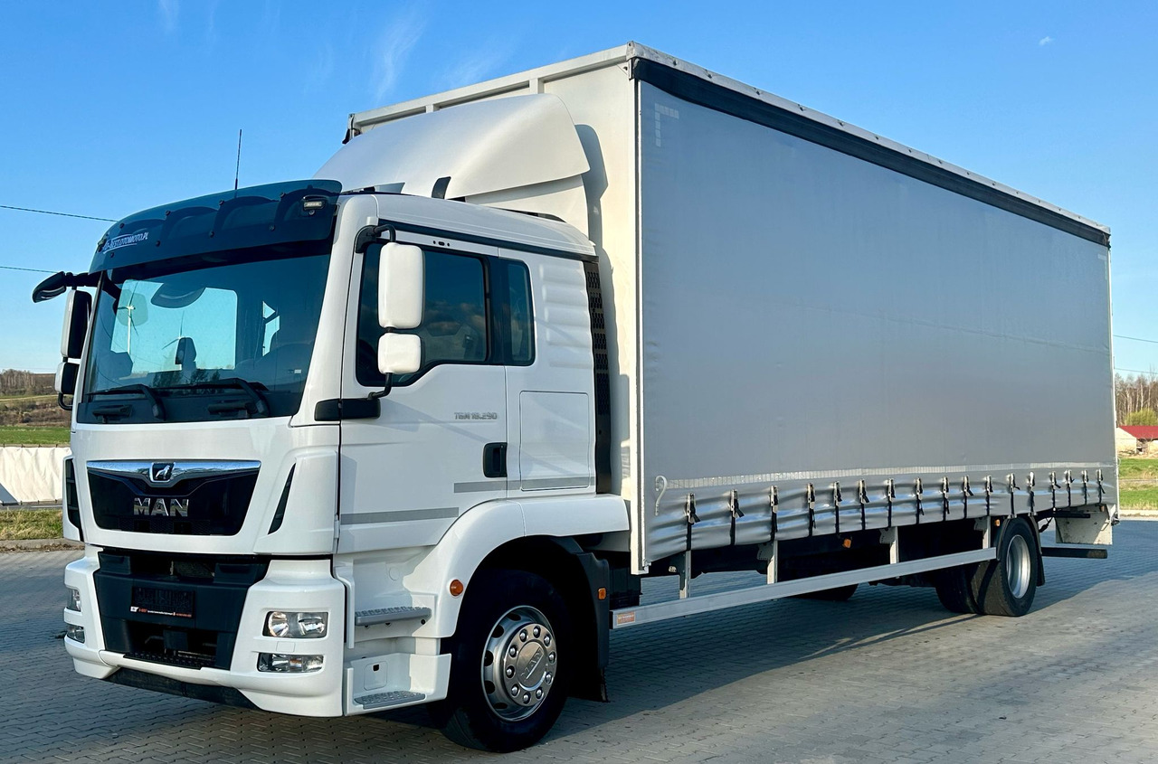 MAN TGM 18.290 / FIRANKA / WINDA / 22 EUROPALETY / AUTOMAT / SYPIALKA / 9 059 KG ŁADOWNOŚCI / NISKI PRZEBIEG / ZSUWANY DACH / EURO 6 - Curtain side truck: picture 2 MAN TGM 18.290 / FIRANKA / WINDA / 22 EUROPALETY / AUTOMAT / SYPIALKA / 9 059 KG ŁADOWNOŚCI / NISKI PRZEBIEG / ZSUWANY DACH / EURO 6 - Curtain side truck: picture 2