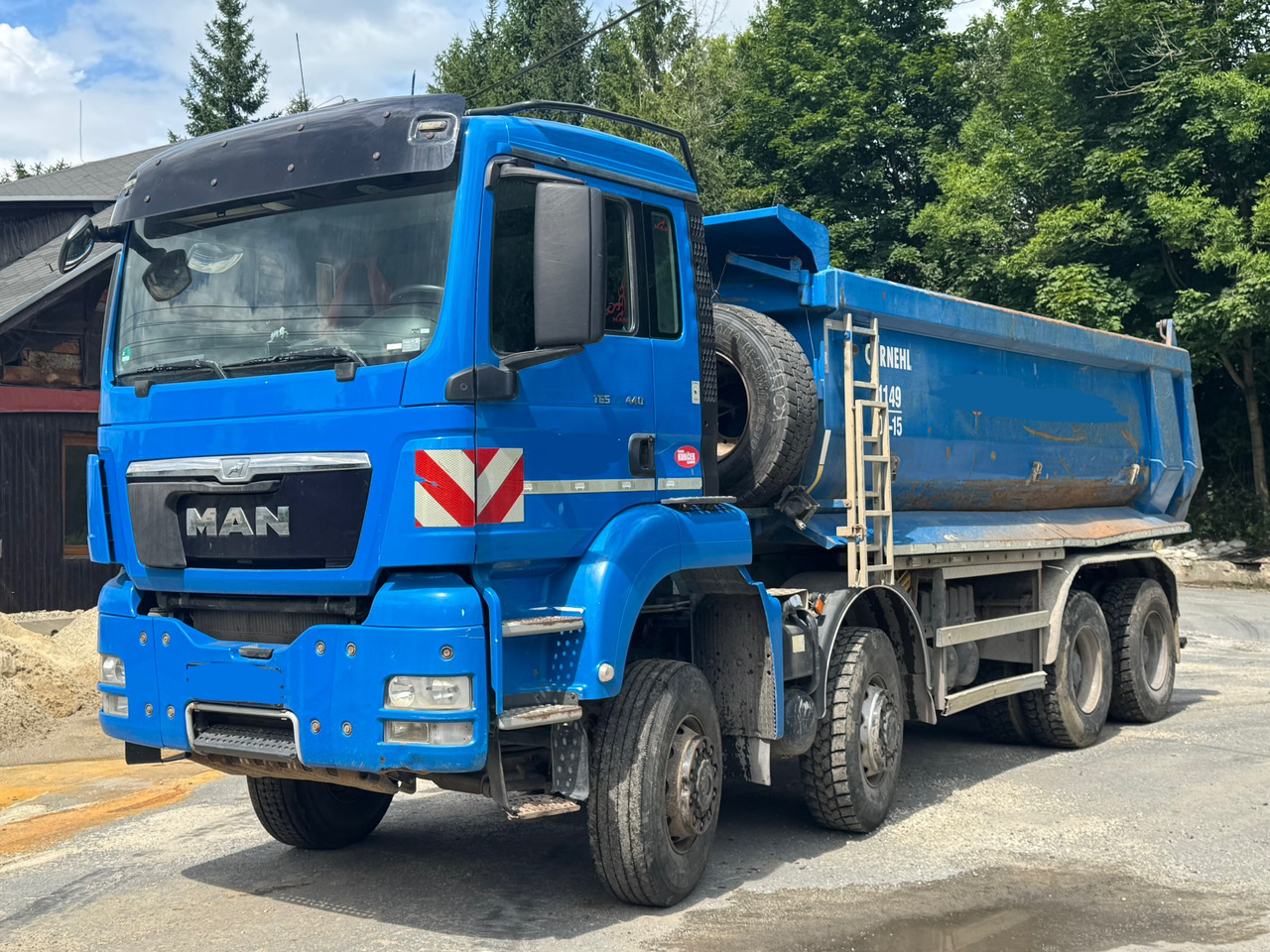 MAN TGS 35.440 / WYWROTKA / 8X8 / TYLNOZSYPOWA / 220 TYS KM / 2015 / E5 - Tipper: picture 2 MAN TGS 35.440 / WYWROTKA / 8X8 / TYLNOZSYPOWA / 220 TYS KM / 2015 / E5 - Tipper: picture 2