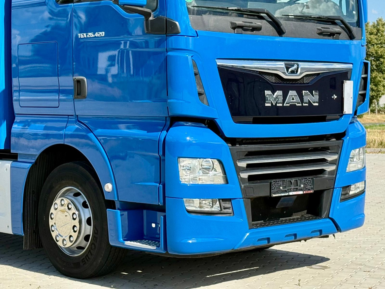 Box truck MAN TGX 26.420 / KONTENER / WINDA / 8.5 M DŁUGOŚCI / 21 EUROPALET / 6x2 / 3 OŚ PODNOSZONA I SKRĘTNA / ŁADOWNOŚĆ 14 415 KG / 2018 ROK / Z NIEMIEC: picture 14 Box truck MAN TGX 26.420 / KONTENER / WINDA / 8.5 M DŁUGOŚCI / 21 EUROPALET / 6x2 / 3 OŚ PODNOSZONA I SKRĘTNA / ŁADOWNOŚĆ 14 415 KG / 2018 ROK / Z NIEMIEC: picture 14