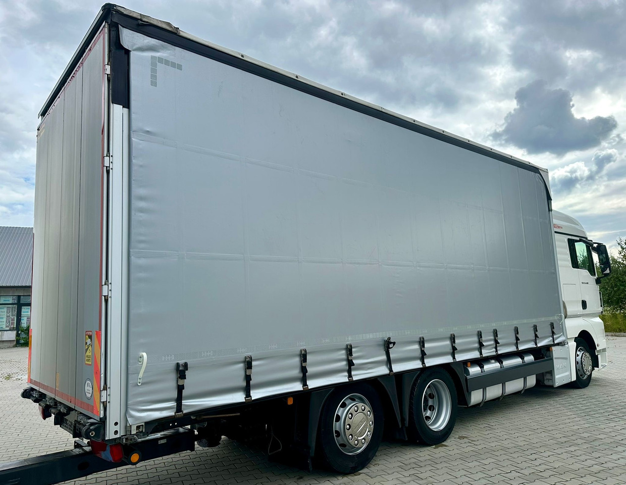 MAN TGX 26.460 / ZESTAW PRZEJAZDOWY / 38 PALET / AUTOMAT / SYPIALKA / PRZYCZEPA WIELTON / 2019 ROK / NISKI PRZEBIEG - Curtain side truck: picture 5 MAN TGX 26.460 / ZESTAW PRZEJAZDOWY / 38 PALET / AUTOMAT / SYPIALKA / PRZYCZEPA WIELTON / 2019 ROK / NISKI PRZEBIEG - Curtain side truck: picture 5