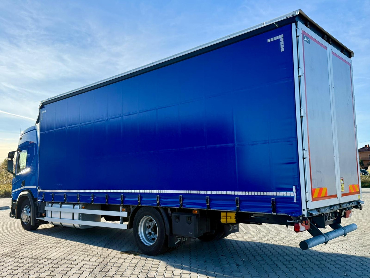 SCANIA P280 / FIRANKA / 20 EUROPALET / SYPIALKA / SILNIK 6 / AUTOMAT - Curtain side truck: picture 3 SCANIA P280 / FIRANKA / 20 EUROPALET / SYPIALKA / SILNIK 6 / AUTOMAT - Curtain side truck: picture 3