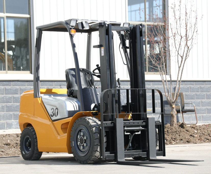 Müller Machinery MFD 30 - Diesel forklift: picture 2 Müller Machinery MFD 30 - Diesel forklift: picture 2