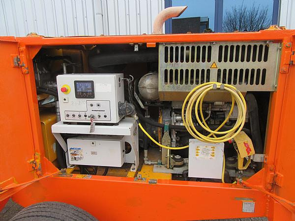Stationary concrete pump 2014 PUTZMEISTER  BSA1005 DC  trailer mounted.: picture 6