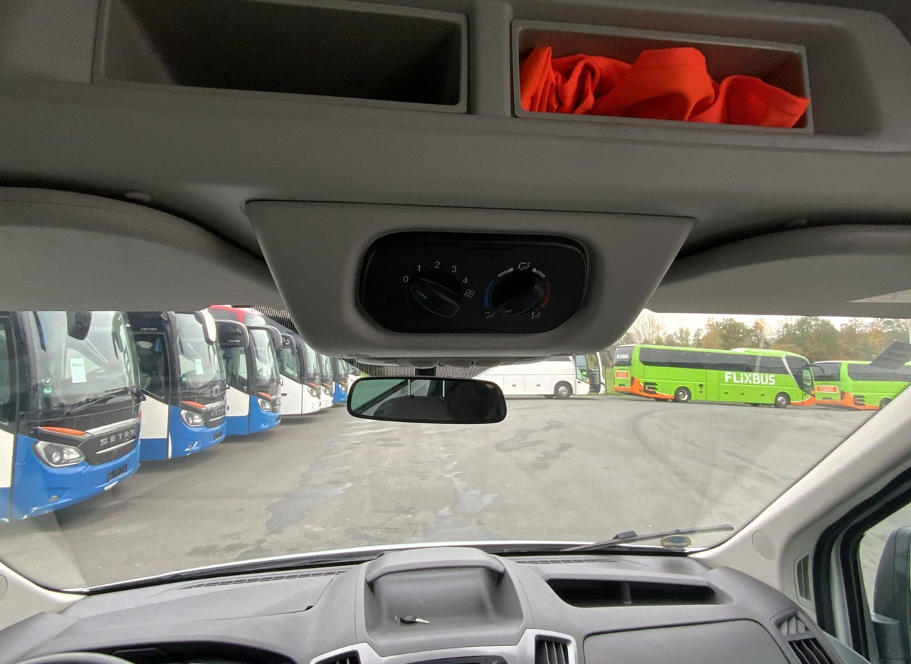 Minibus, People carrier Ford Transit: picture 15
