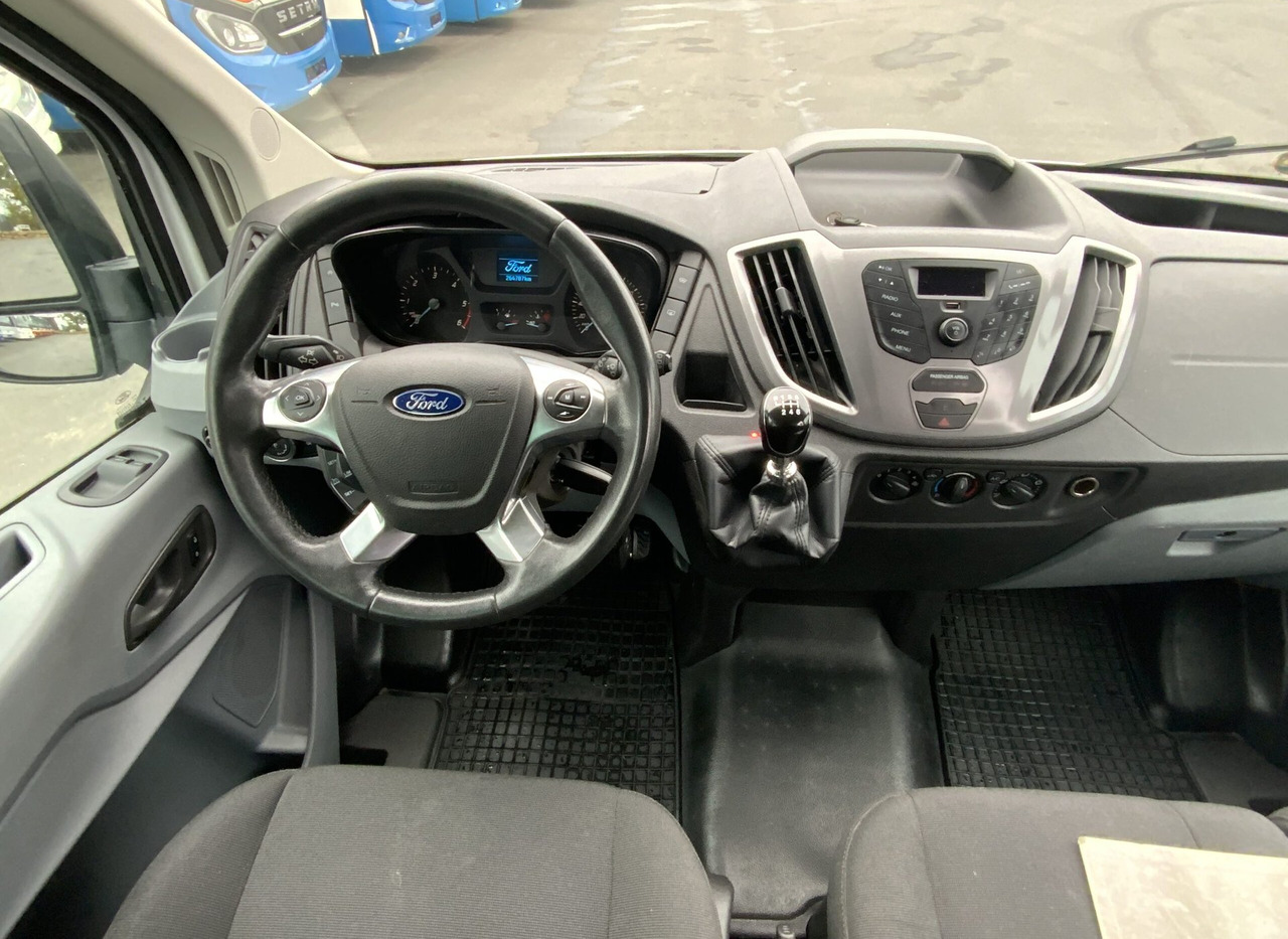 Interior photo 1: Minibus, People carrier Ford Transit